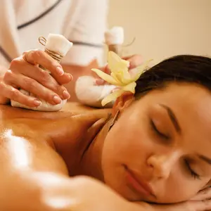 นวดแผนไทย (Thai Massage)