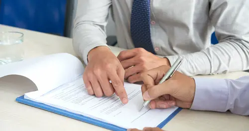 ไขข้อสงสัย จดทะเบียนบริษัทแบบไหนดี หจก. vs บจก. แบบไหนเหมาะกับธุรกิจคุณ?