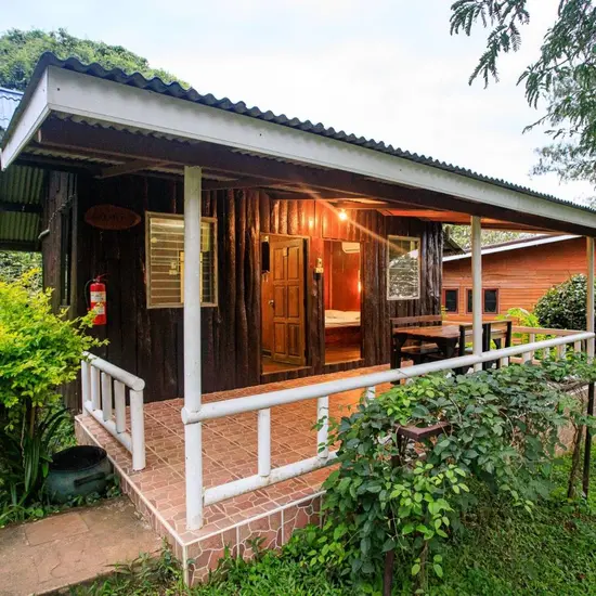 บ้านพวงแสด 2 ท่าน